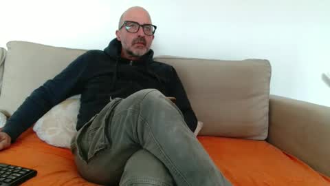 simi online show from January 2026 12:44:02 PM