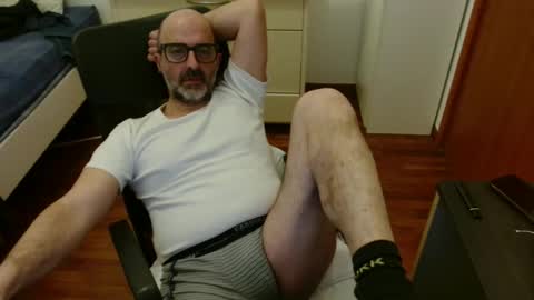 simi online show from February 2026 08:02:01 PM