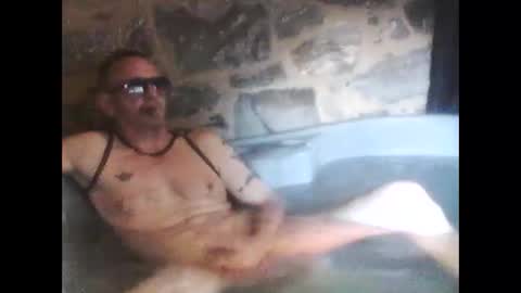 newfun11 online show from November 2025 03:50:01 PM