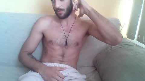 Snapshot of newt_easy chatting on May 2026 02:01:02 PM Lucena BR online show from May 2026 02:01:02 PM