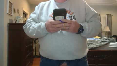 Snapshot of newtothis1015 chatting on November 2025 11:51:02 PM Daring online show from November 2025 11:51:02 PM