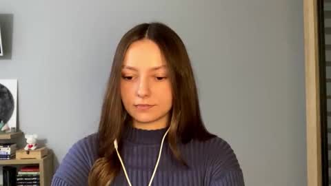 Agne online show from October 2025 02:23:02 PM