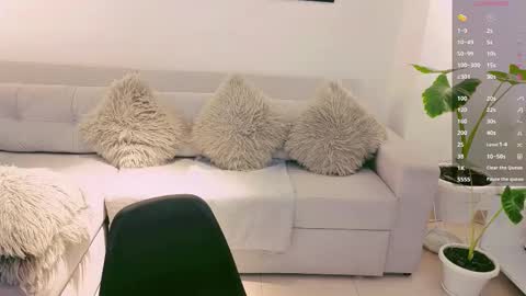   online show from October 2025 09:24:01 PM