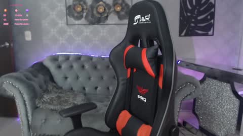 Sandra online show from September 2025 12:05:02 PM