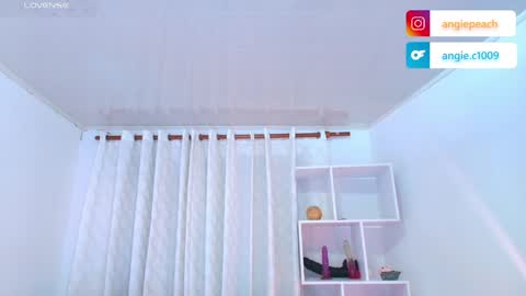 Snapshot of nezo_ chatting on June 2026 02:45:02 AM Angie Instagram angie julianac add me online show from June 2026 02:45:02 AM