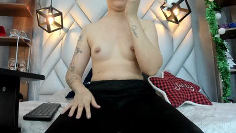 Milena online show from January 2025 07:42:01 PM