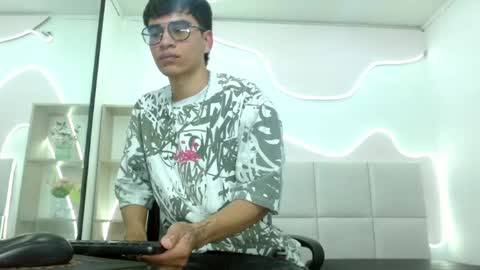 NhicolasMuller online show from July 2026 01:47:01 AM