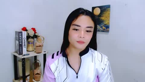 hottie nicole online show from April 2026 01:29:02 AM