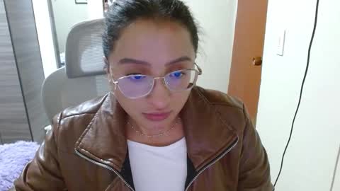 Snapshot of nia_cop chatting on February 2026 04:17:01 AM Dani online show from February 2026 04:17:01 AM