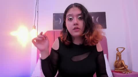 Snapshot of nia_stark chatting on April 2026 03:46:01 AM Estefani online show from April 2026 03:46:01 AM
