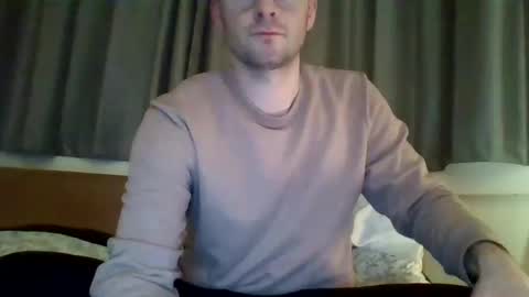 niallthewanderer online show from December 2024 11:50:02 PM