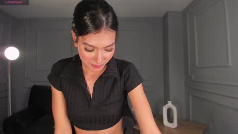 Call me Nia  online show from February 2025 07:41:02 PM