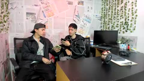 Snapshot of nice_boys11 chatting on June 2026 01:25:02 PM nice_boys11 online show from June 2026 01:25:02 PM