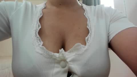 Snapshot of nicebrown chatting on September 2025 11:48:01 AM Sfora online show from September 2025 11:48:01 AM