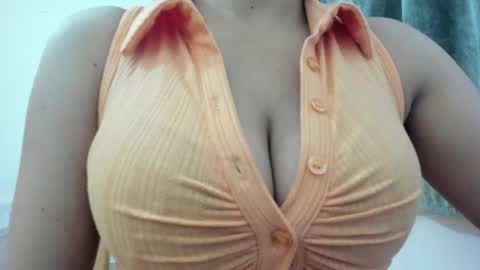 Snapshot of nicebrown chatting on November 2025 05:22:01 PM Sfora online show from November 2025 05:22:01 PM