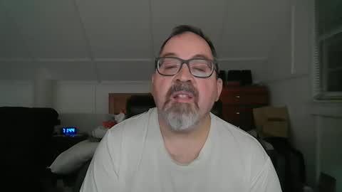 niceguy7208 online show from April 2026 03:44:01 AM