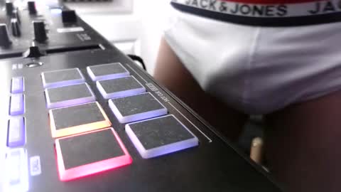 Snapshot of niceguy_69xx chatting on February 2026 09:49:01 PM niceguy_69xx online show from February 2026 09:49:01 PM