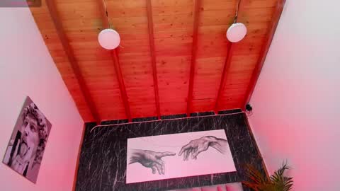 Nicolle  online show from February 2025 12:08:01 PM