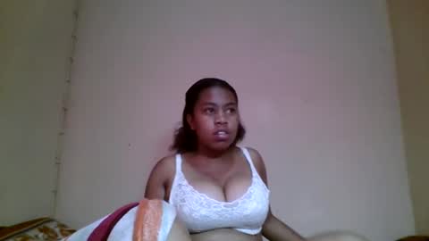 nicelly01 online show from May 2026 06:52:02 AM