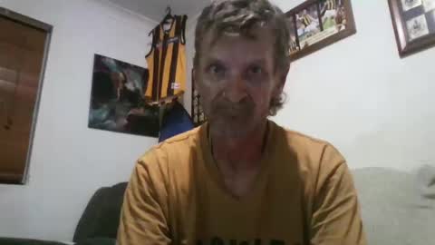 Sexiishaine online show from April 2026 07:22:02 PM