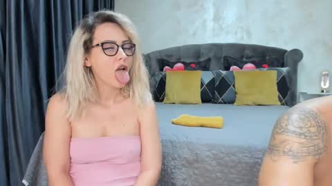 Snapshot of nicepussyfuckk18 chatting on February 2025 07:59:02 AM Sophie online show from February 2025 07:59:02 AM