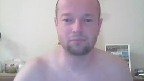 nick1990b online show from November 2025 06:40:02 PM