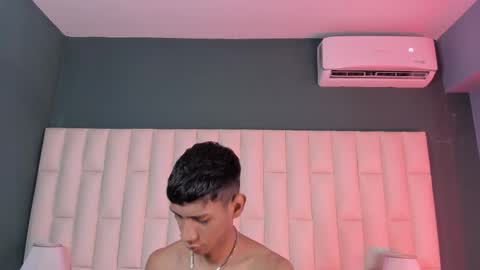 Snapshot of nick_collins20 chatting on March 2025 04:17:02 AM Nick online show from March 2025 04:17:02 AM