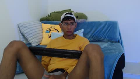 Snapshot of nick_collins20 chatting on October 2025 01:39:01 AM Nick online show from October 2025 01:39:01 AM