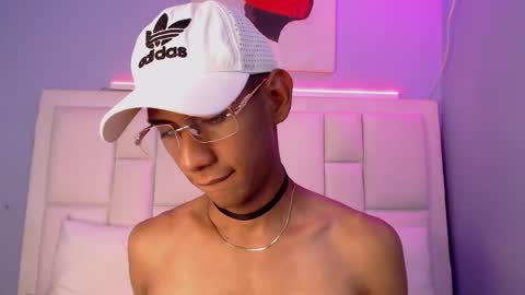 Snapshot of nick_collins20 chatting on February 2026 08:34:01 PM Nick online show from February 2026 08:34:01 PM