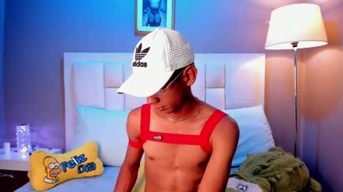 Snapshot of nick_collins20 chatting on February 2026 09:27:01 PM Nick online show from February 2026 09:27:01 PM