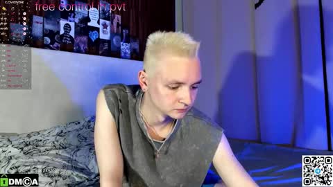 nick_kule online show from November 2025 09:28:01 PM