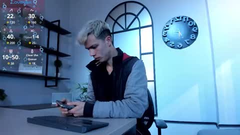 Nick  online show from November 2025 11:41:01 AM