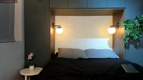 Nick  online show from February 2026 12:04:02 PM