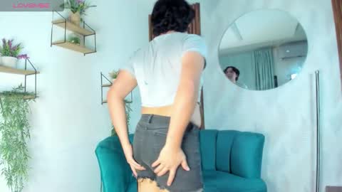 nicki_ripperton online show from February 2026 11:53:02 AM