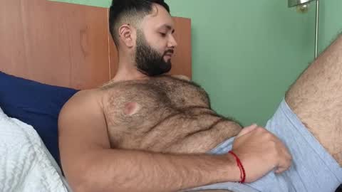 Nicolas              online show from December 2025 09:42:01 PM