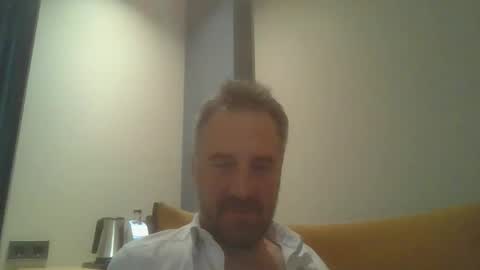 nicknut07 online show from October 2025 08:42:02 PM