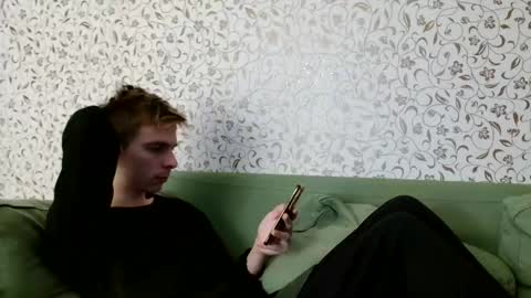 Nick online show from December 2024 06:28:01 PM