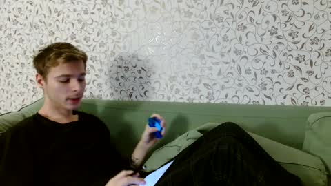 Nick online show from December 2024 10:02:02 PM