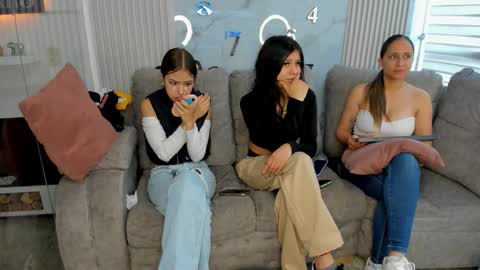 nicky_as online show from March 2026 02:09:02 PM