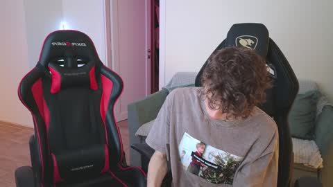 Nicki  Danny online show from February 2025 06:02:02 PM