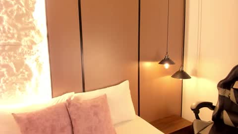 Nicky  online show from December 2025 02:30:02 AM