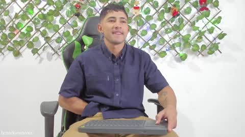 Snapshot of nicky_vance chatting on December 2024 07:54:01 PM nicky online show from December 2024 07:54:01 PM