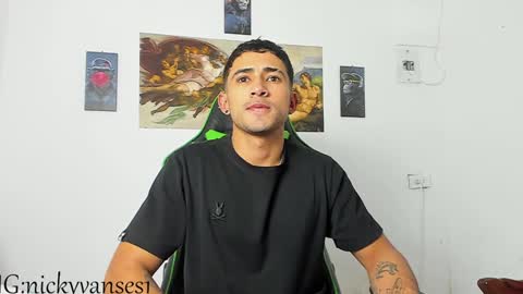 Snapshot of nicky_vance chatting on December 2024 09:29:02 PM nicky online show from December 2024 09:29:02 PM