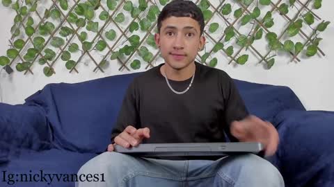 Snapshot of nicky_vance chatting on January 2025 07:18:01 PM nicky online show from January 2025 07:18:01 PM