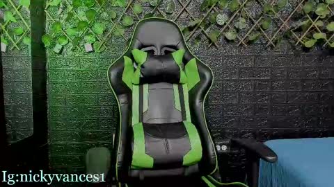 Snapshot of nicky_vance chatting on October 2025 08:09:02 PM nicky online show from October 2025 08:09:02 PM