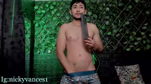 Snapshot of nicky_vance chatting on October 2025 09:17:02 PM nicky online show from October 2025 09:17:02 PM