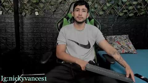 Snapshot of nicky_vance chatting on October 2025 06:40:02 PM nicky online show from October 2025 06:40:02 PM