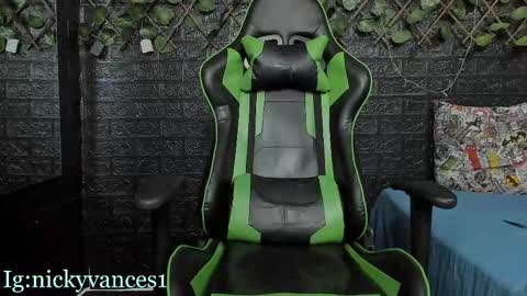 Snapshot of nicky_vance chatting on October 2025 07:12:01 PM nicky online show from October 2025 07:12:01 PM