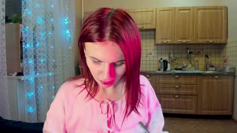 Nicky Weekends online show from December 2024 03:00:02 PM