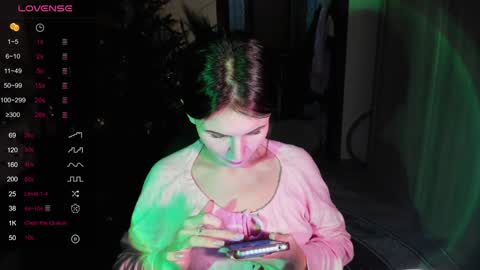 Nicky Weekends online show from January 2025 01:28:01 AM